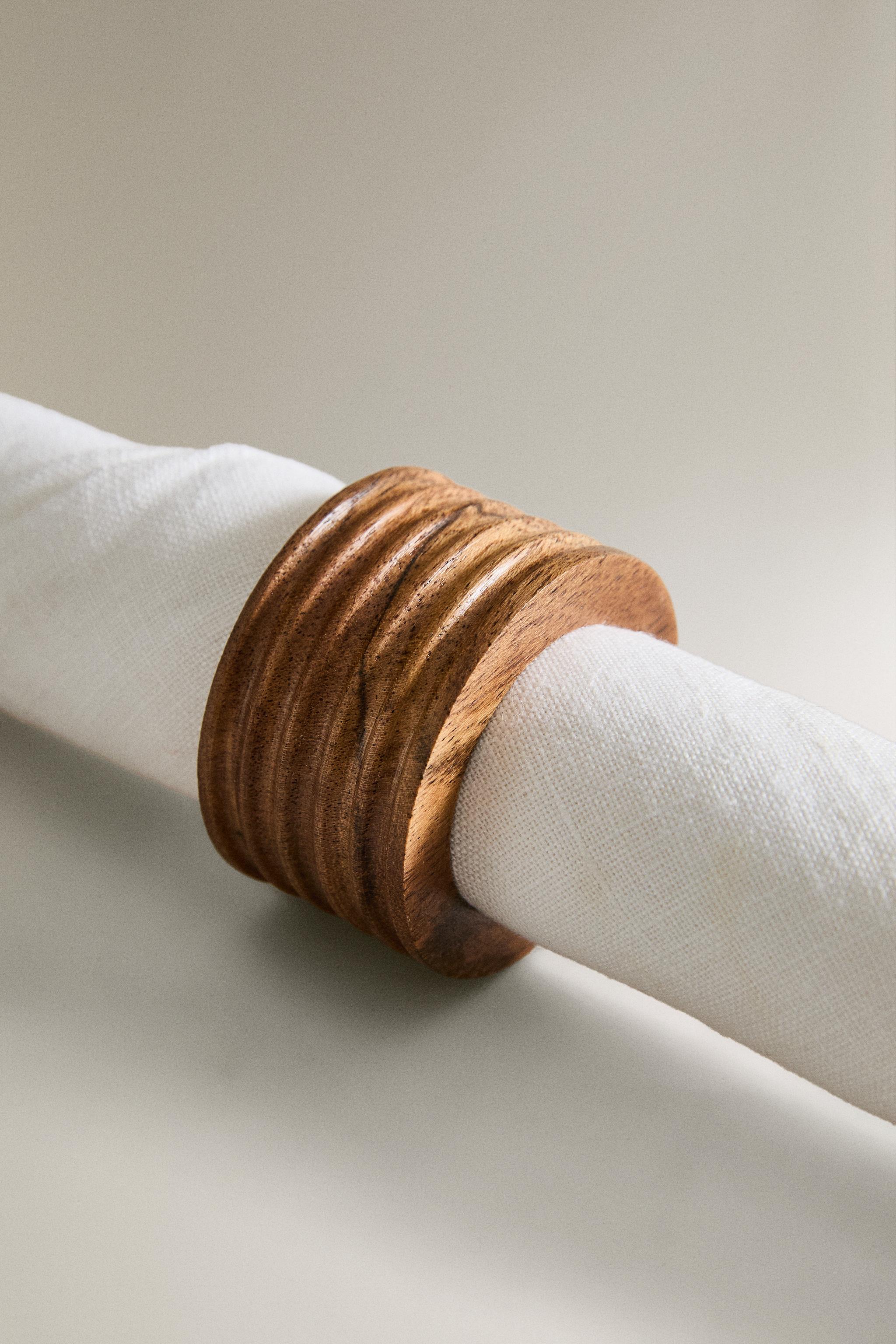 LOT ROND DE SERVIETTE EN BOIS (LOT DE 4)